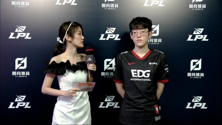 的中段是 的中段是