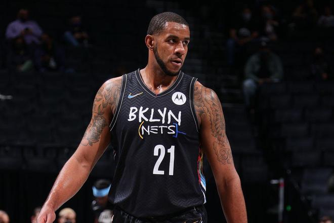 根据意大利 根据意大利